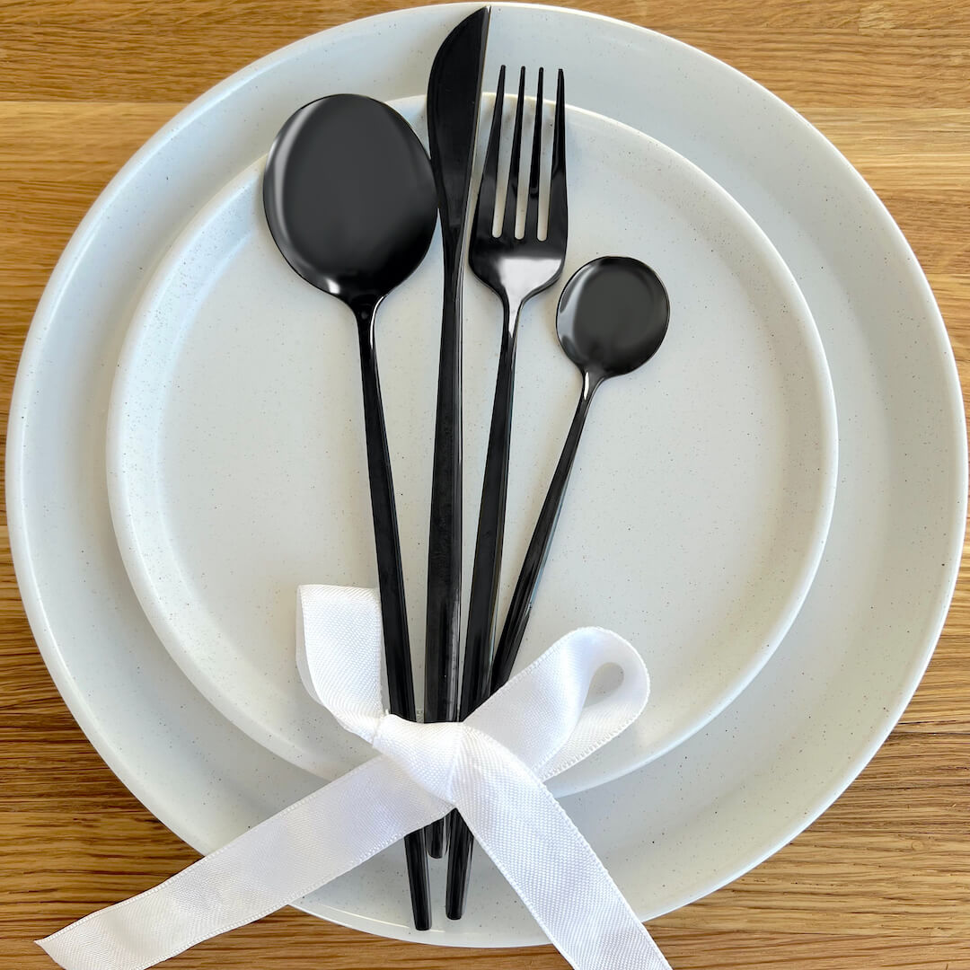 Black Cutlery Set